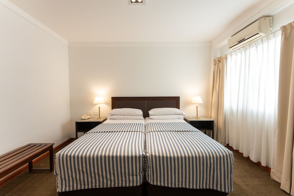 HOTEL TOLOSA 14/75