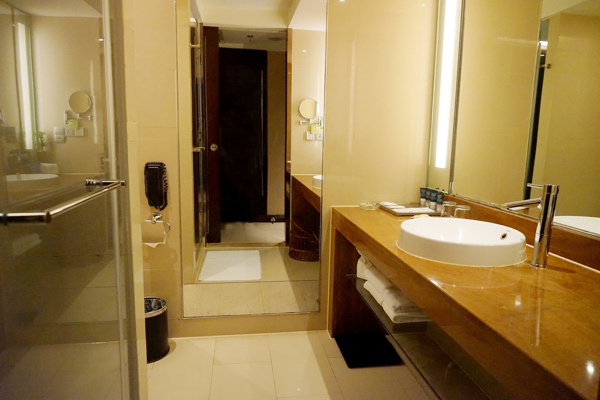 غرفة بسريرين مزدوجين بإطلالة على المدينة، Four Points By Sheraton Hangzhou 6/7