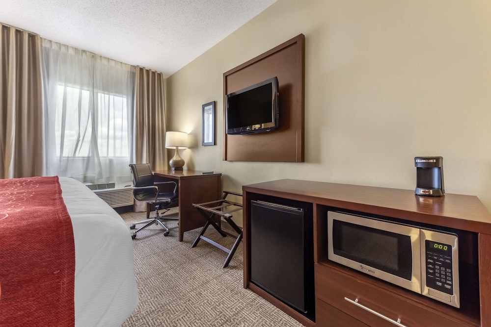 Comfort Inn & Suites Streetsboro - Kent 7/27