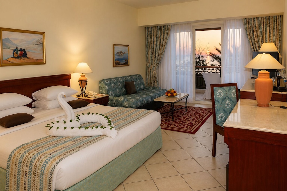 غرفة ديلوكس، Hilton Sharm Waterfalls Resort 7/10