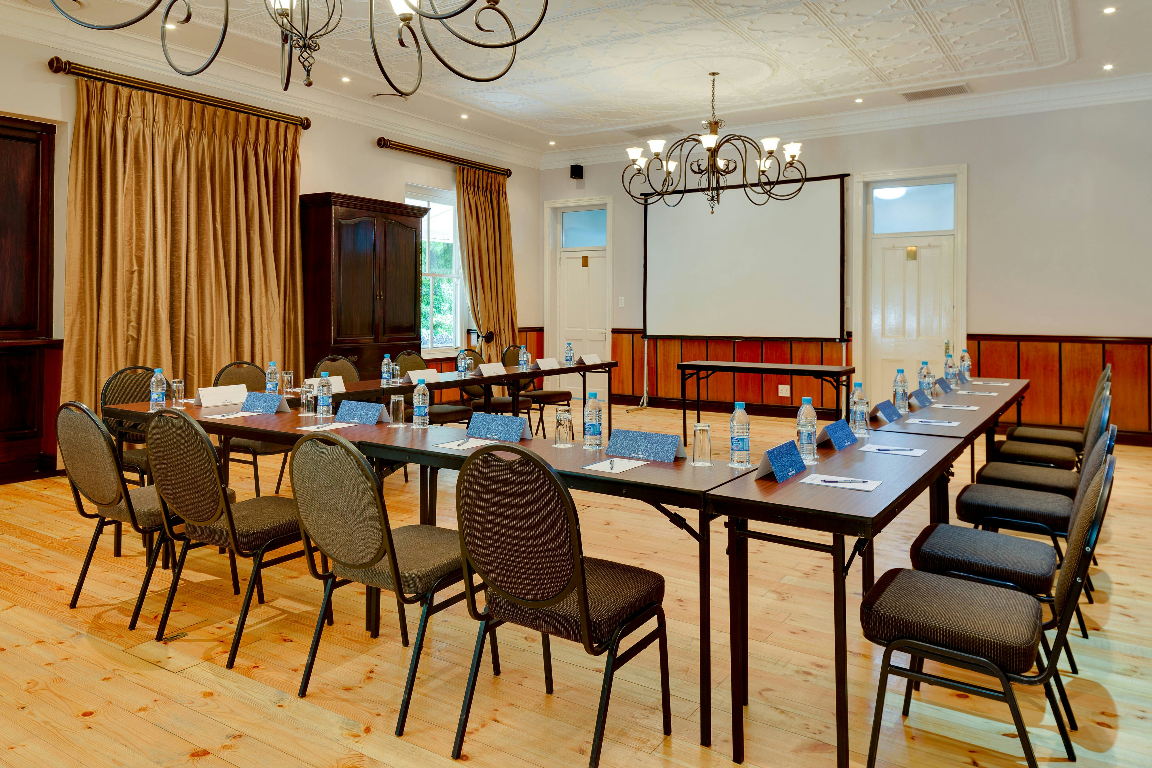 Protea Hotel By Marriott Stellenbosch Dorpshuis Spa 39/44