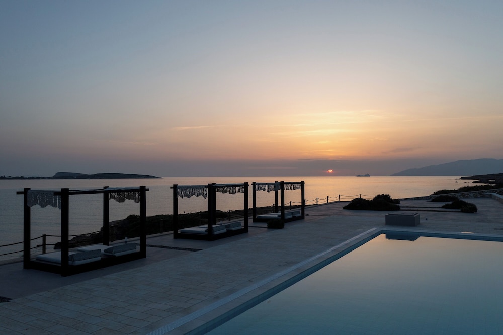 AMBASSADOR LUXURY VILLAS 46/50