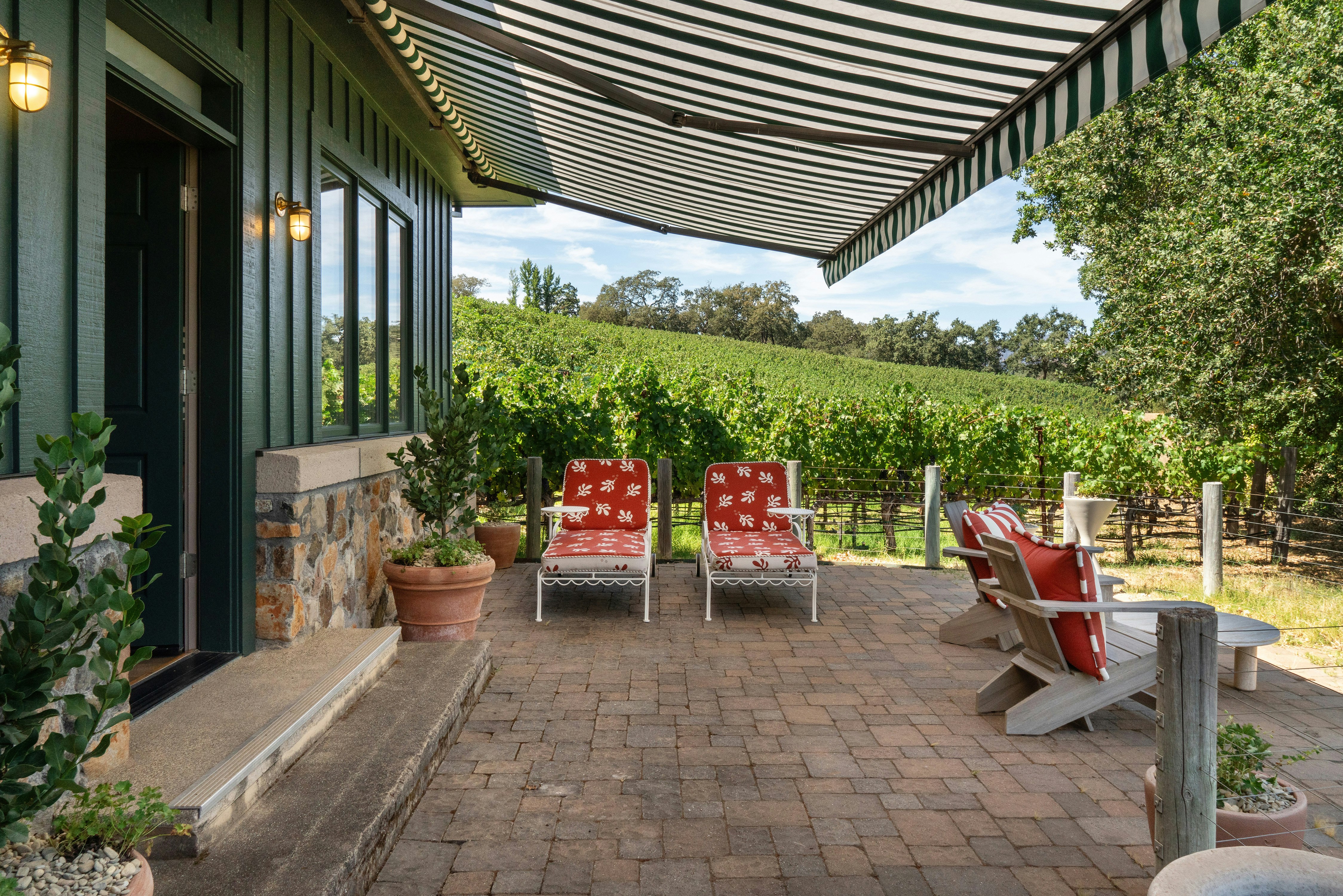 Wine Country Inn 63/74