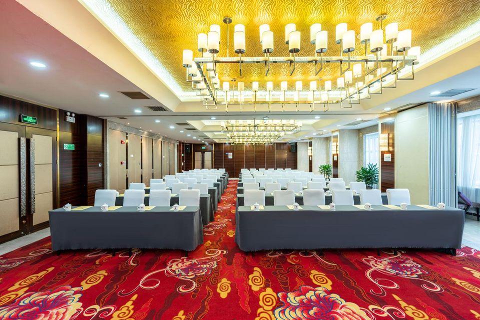 Gansu International Hotel 11/45