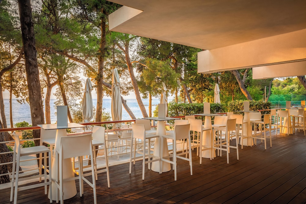 Aminess Vival Velaris Resort 77/90