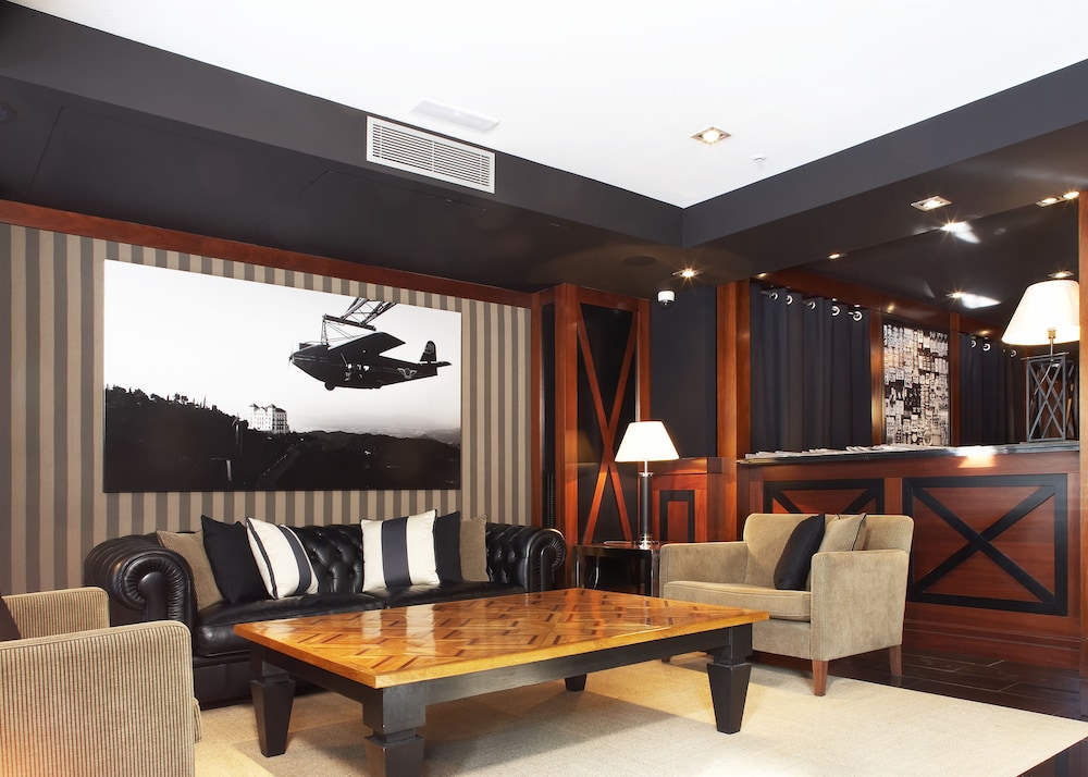 U232 Hotel 3/66