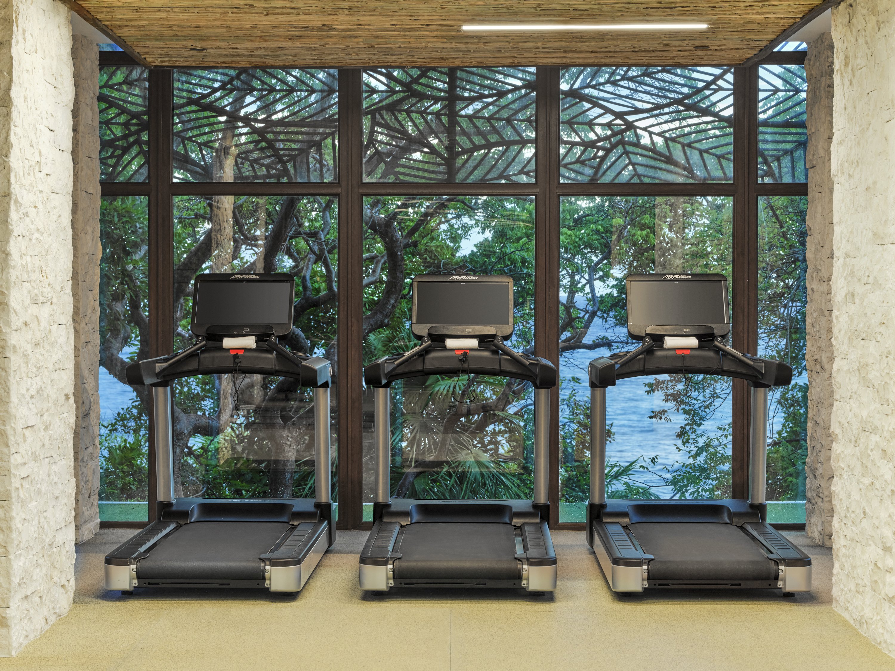 Kimpton Grand Roatan Resort and Spa 40/62