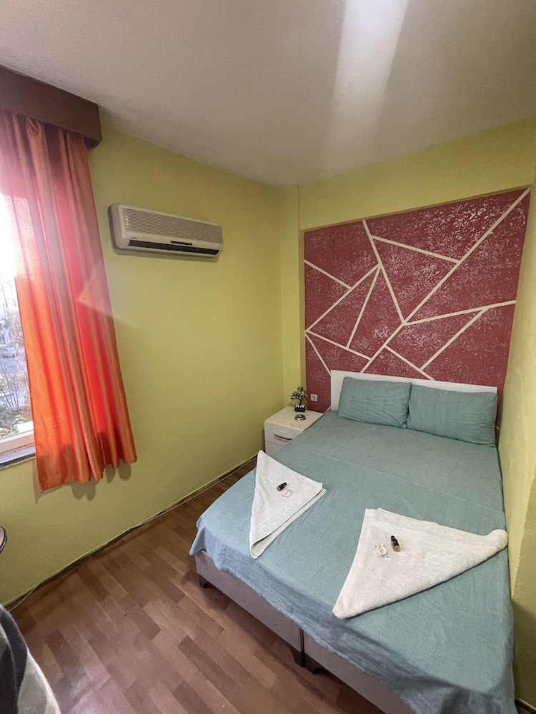 Ersoy Ak Pansiyon 27/50