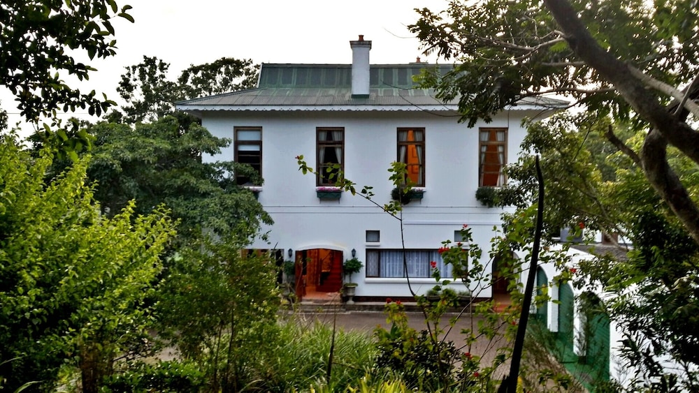 Royston Hall Guesthouse 3/32