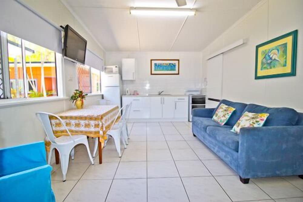Bargara Gardens Motel And Holiday Villas 23/44