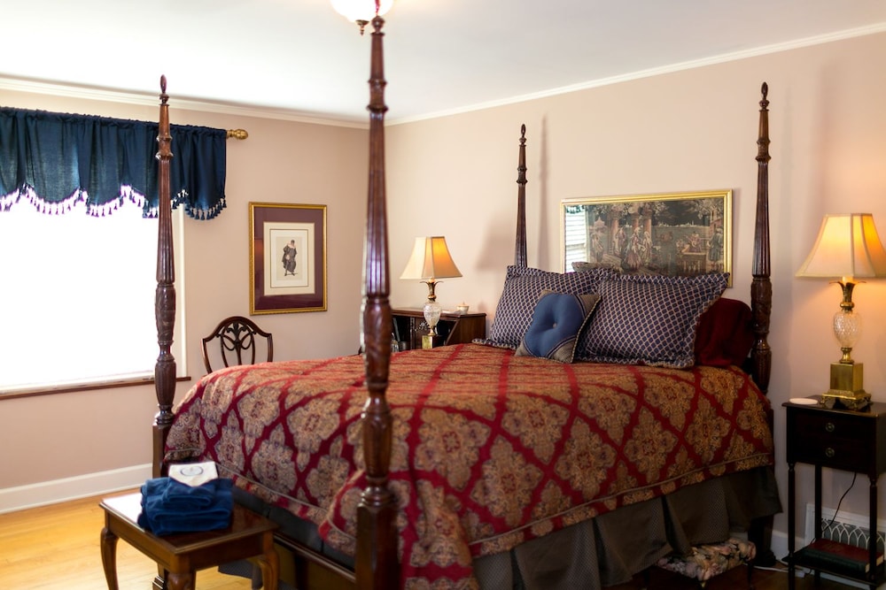 1810 Emerson House Bed & Breakfast-Adults Only 14/19
