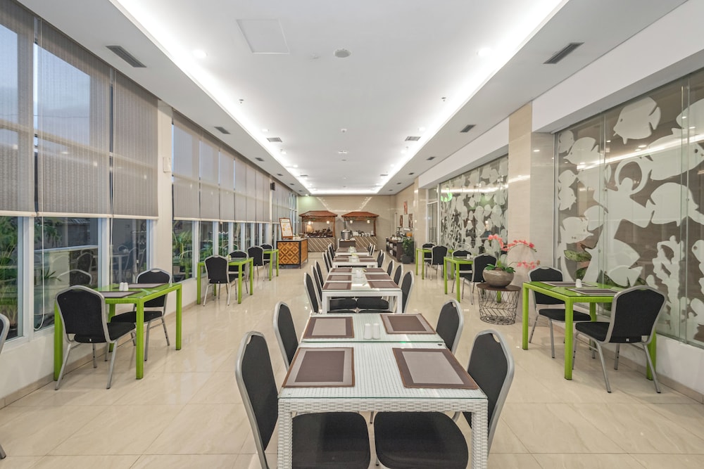 Whiz Hotel Sudirman Cilacap 45/60