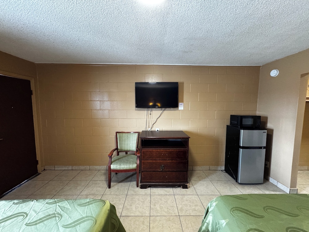 OYO Briarwood Motel 22/49