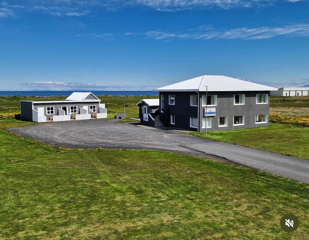 Gardur Apartments 56/65