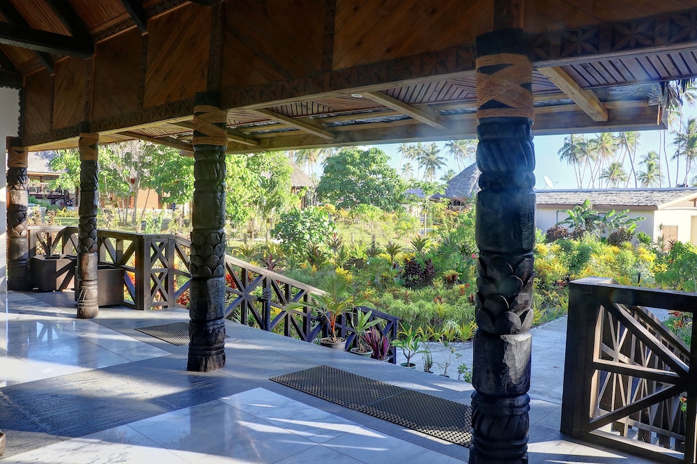 Return To Paradise Resort 38/62