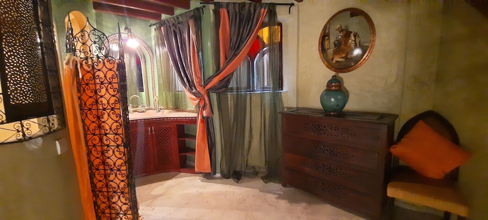 Riad Lorsya 6/46