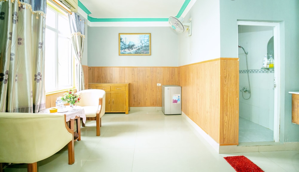 Yen Vy Hotel 10/56