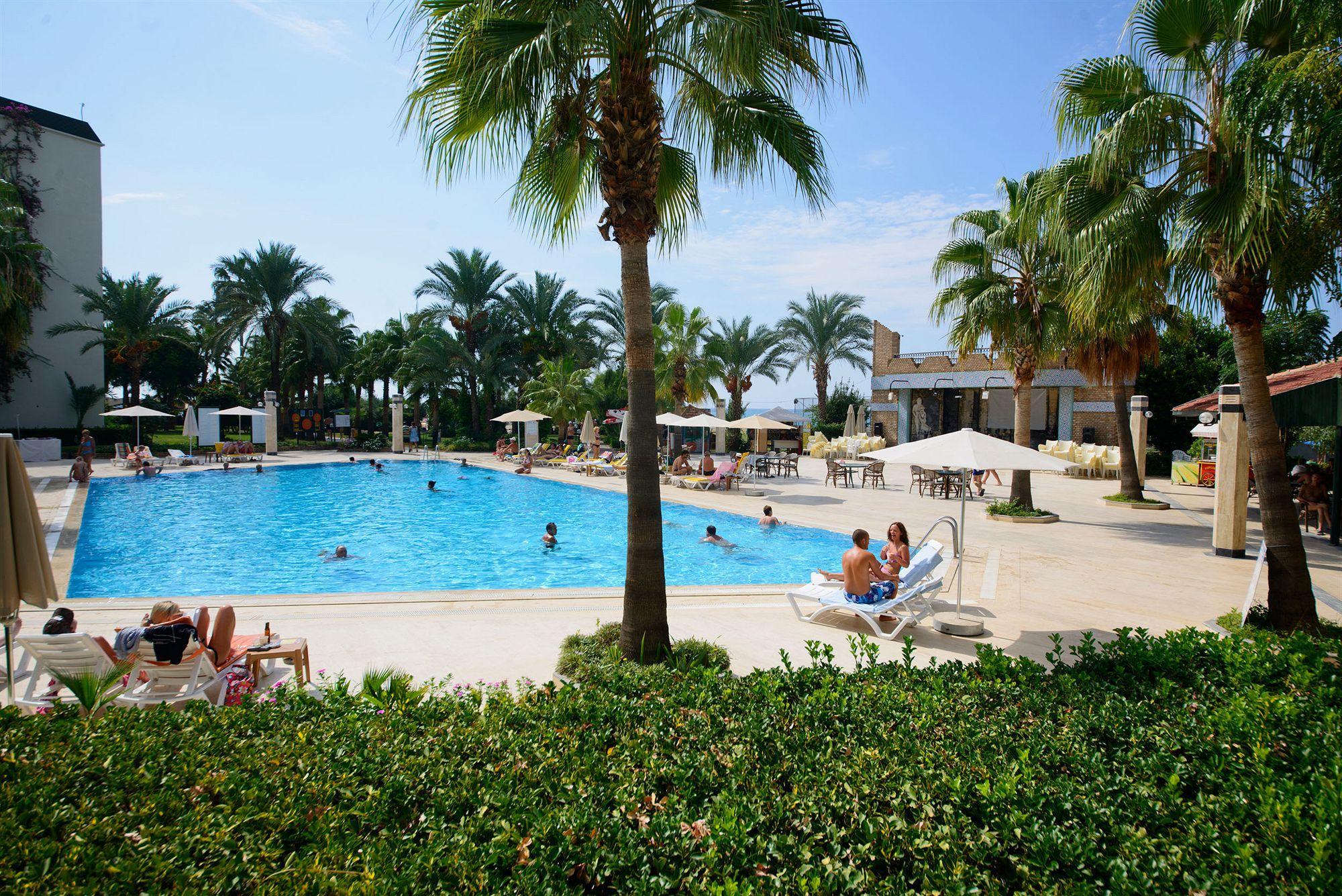 MC Beach Resort Hotel 50/53