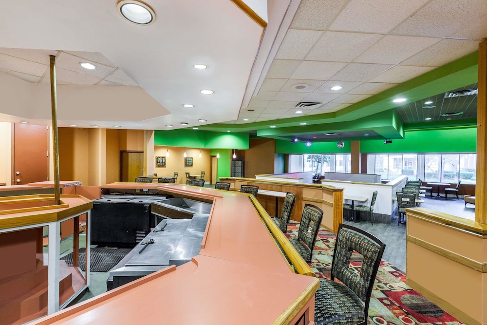 Days Inn By Wyndham Sherman 41/54