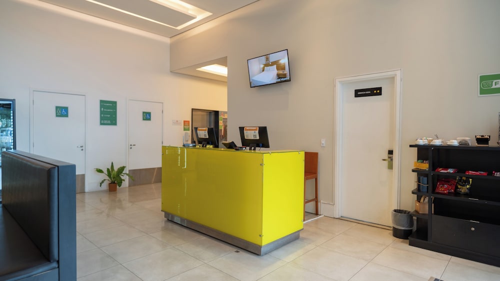 Ibis Styles Maracanau 8/70