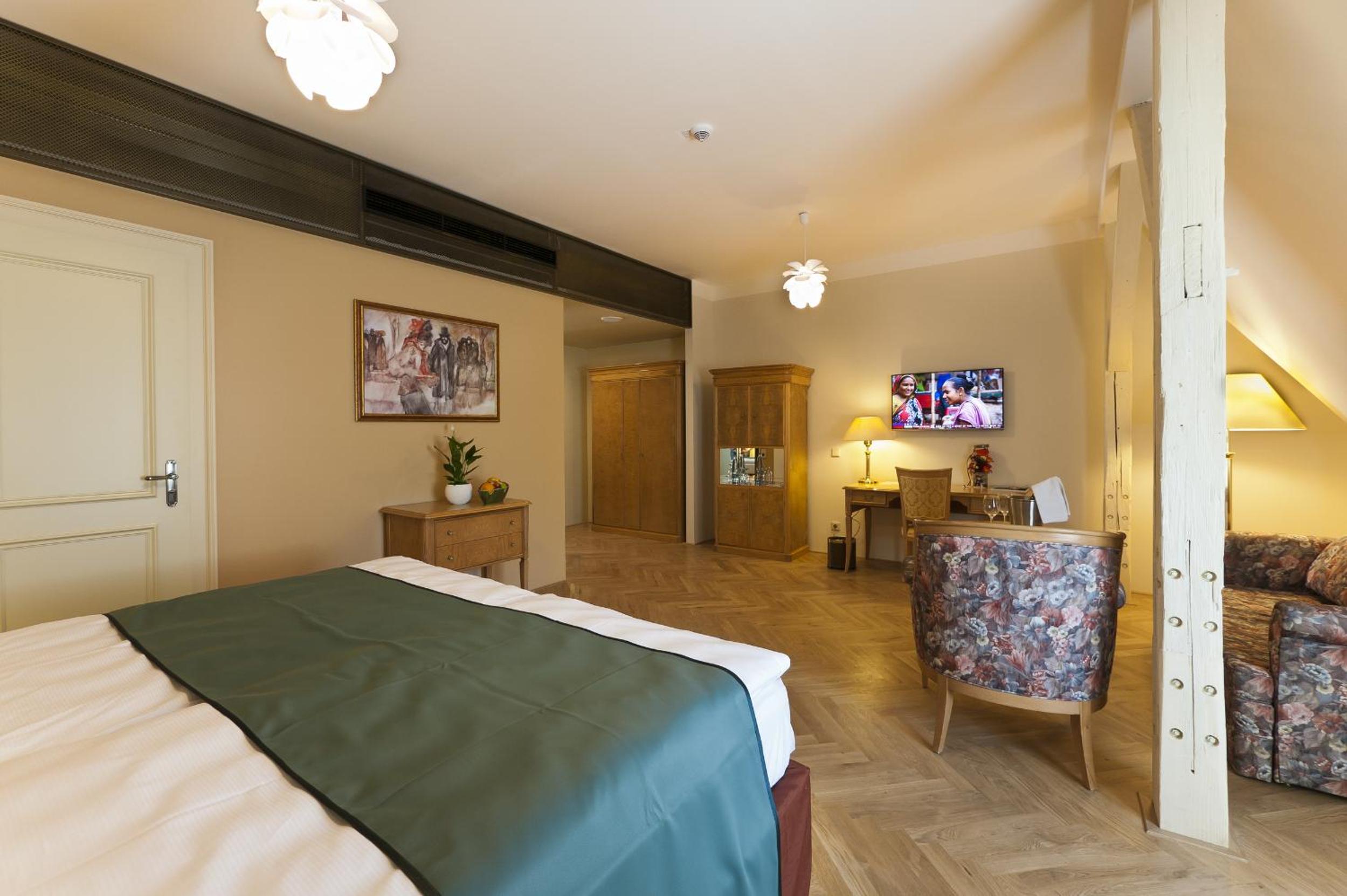 Superior, Double or Twin Bed, Grandhotel Ambassador Narodni Dum 3/4