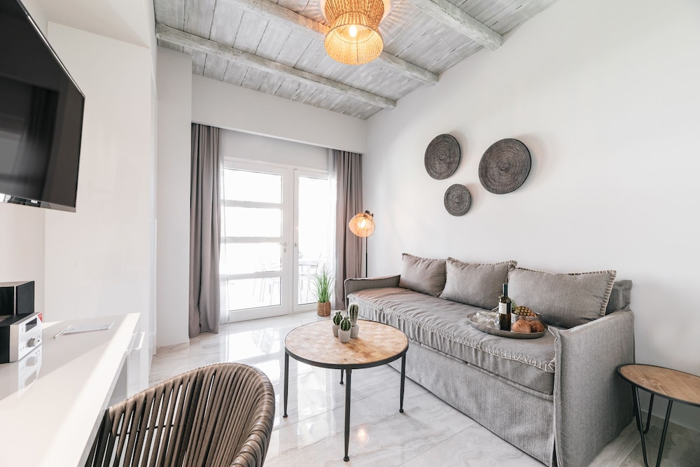 Minthi Boutique Apartments 27/50