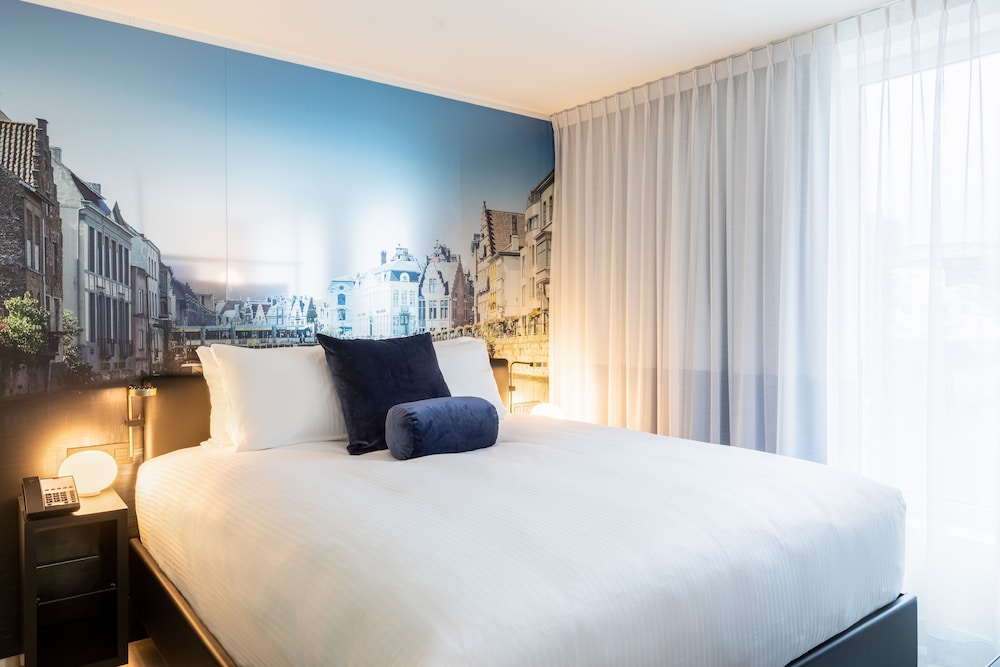 جناح استوديو ديلوكس بسرير كينج
