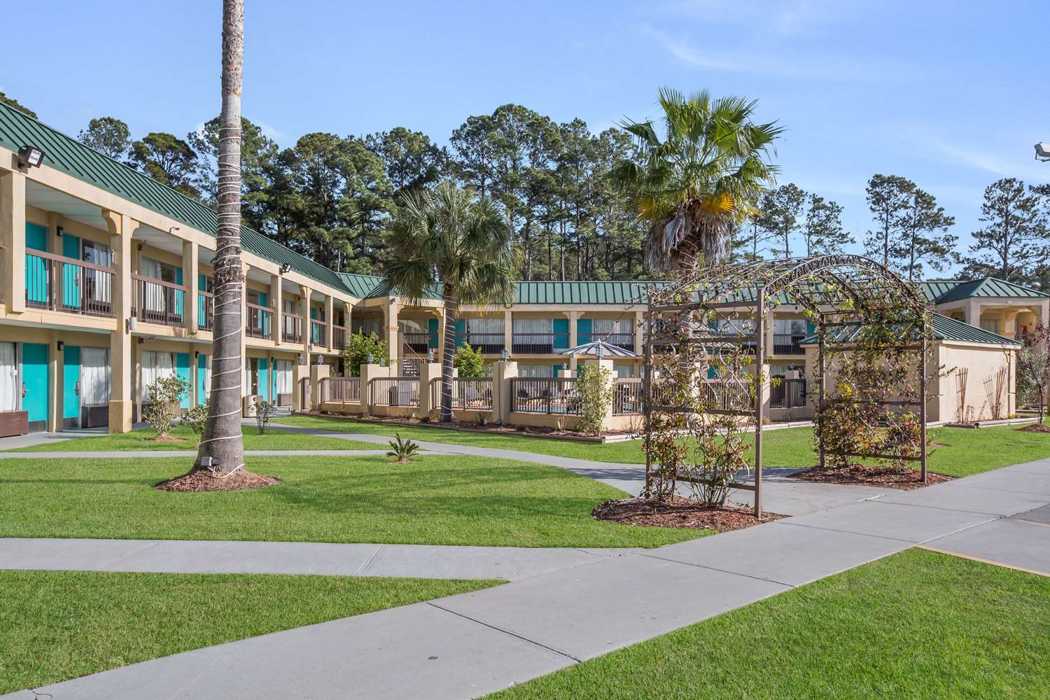 Econo Lodge Inn & Suites Hardeeville-I-95 50/59