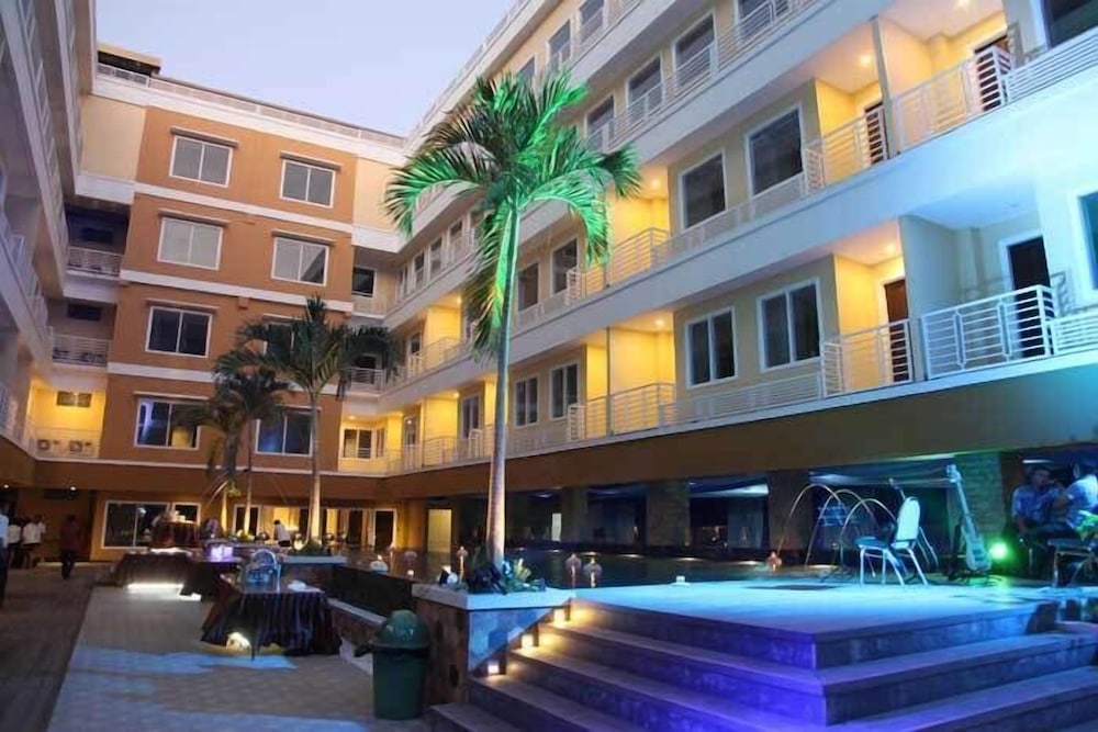 Sylvia Hotel Premier Kupang 54/57