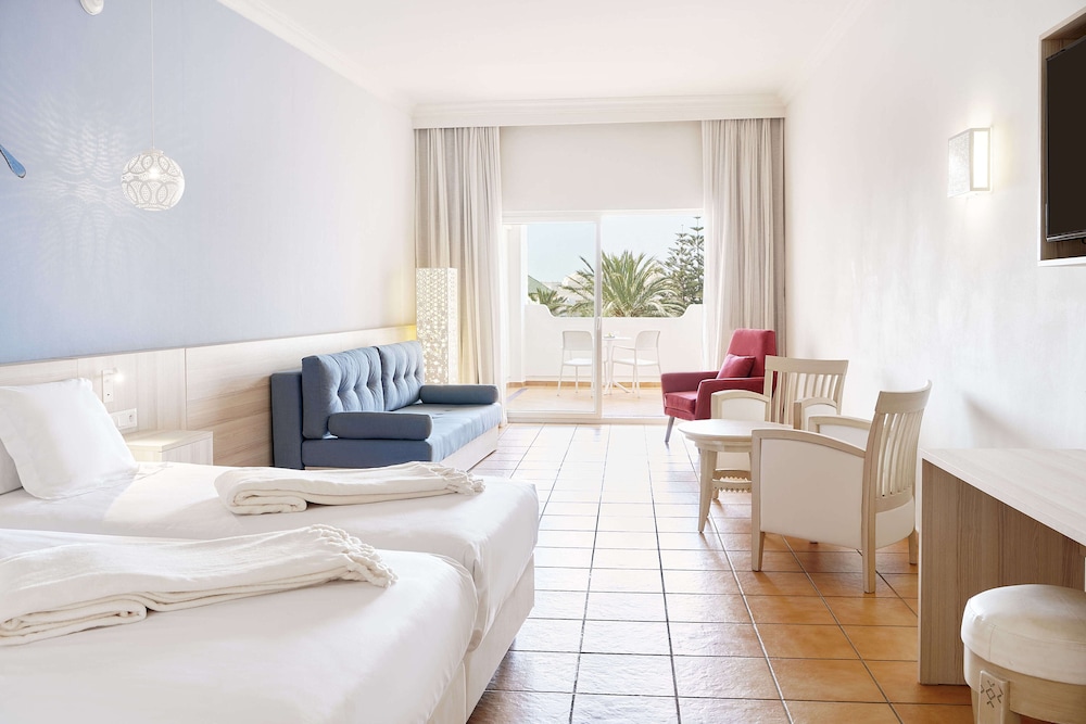 Iberostar Waves Founty Beach 11/66
