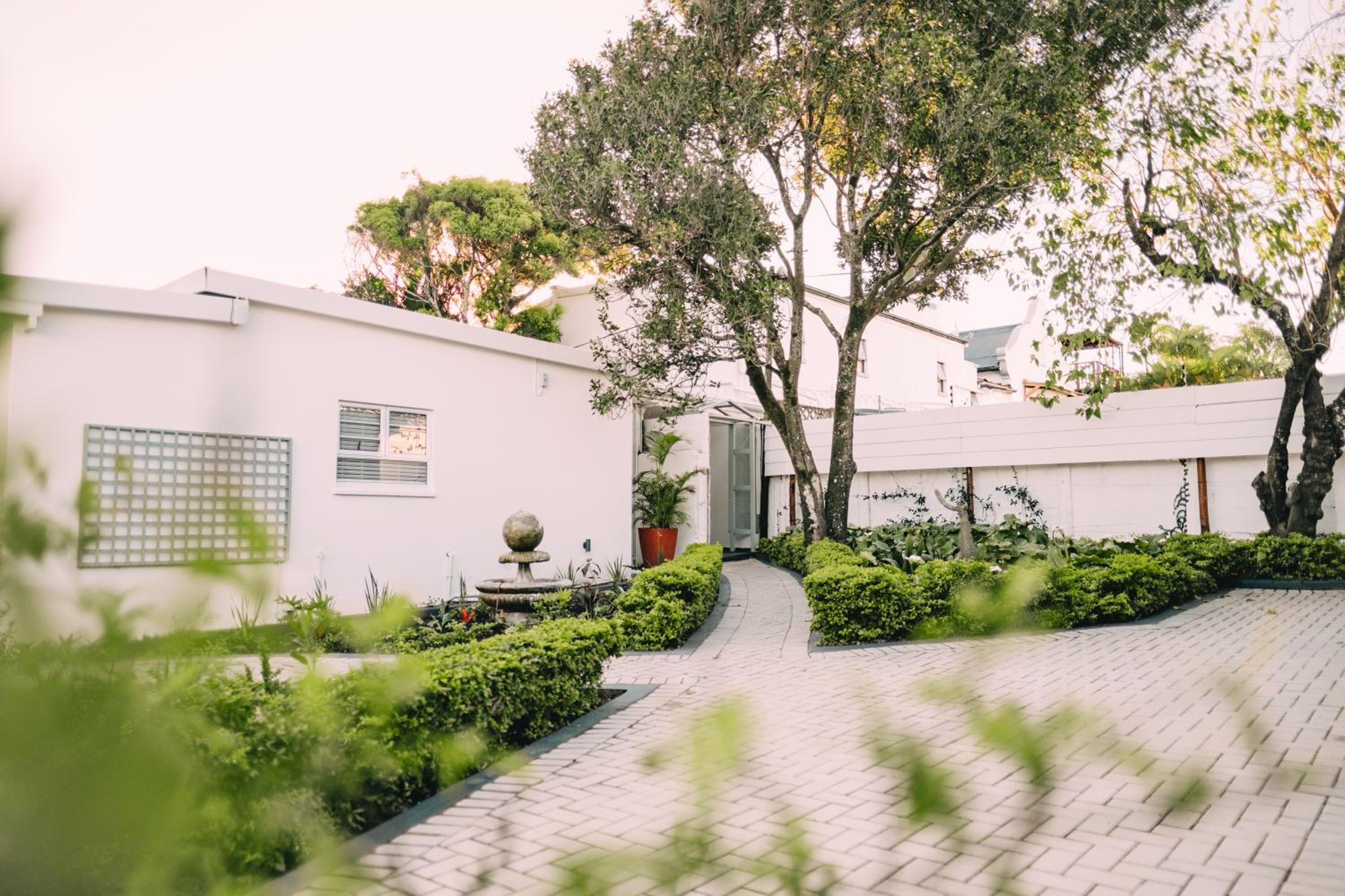 Devereux Lodge and Villas 14/15