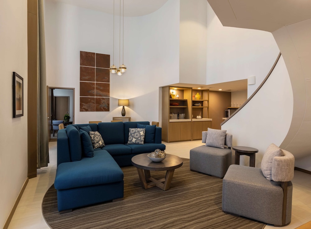 Hyatt Regency Houston 51/71
