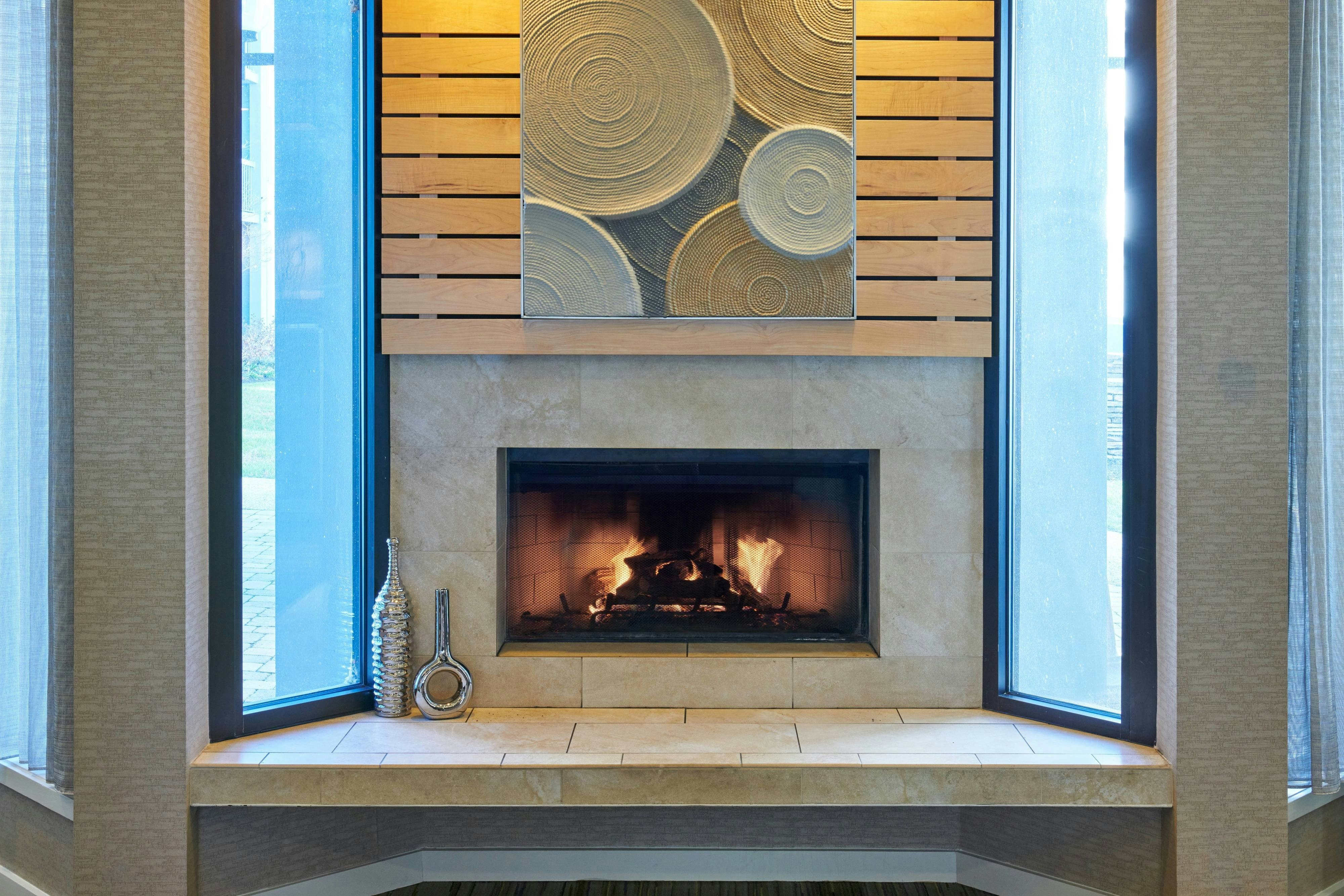 Lobby at Courtyard Indianapolis Castleton, INDIANAPOLIS - IN