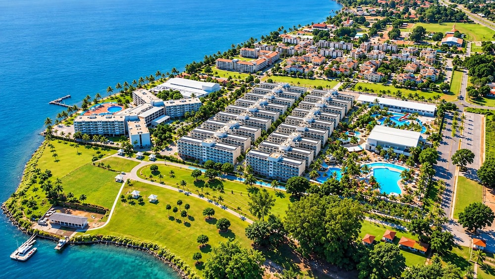 Bay Park Resort 64/64
