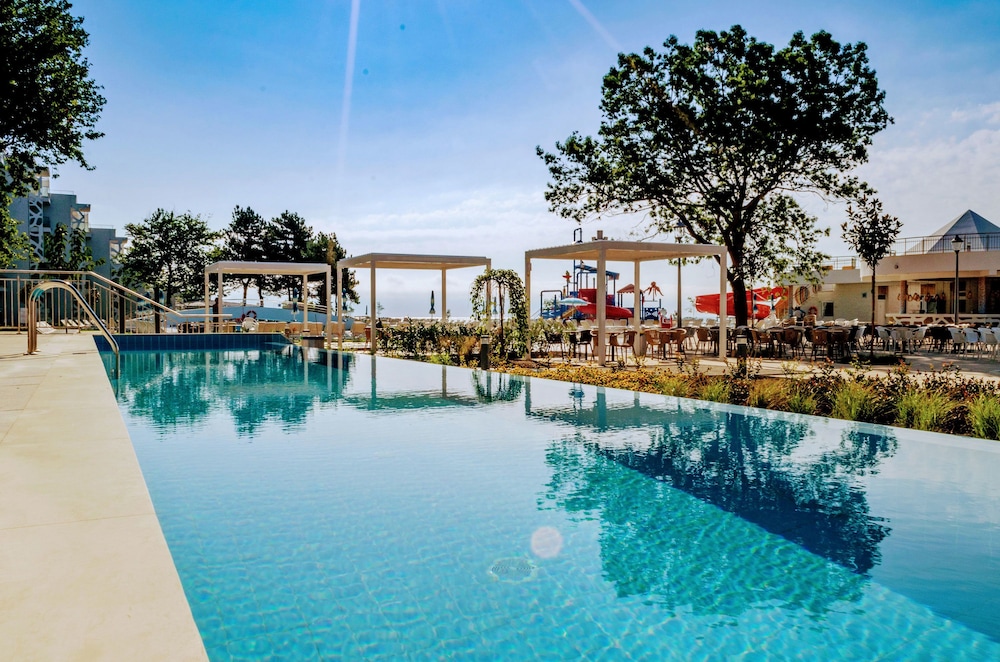 Maritim Hotel Paradise Blue Albena 27/54