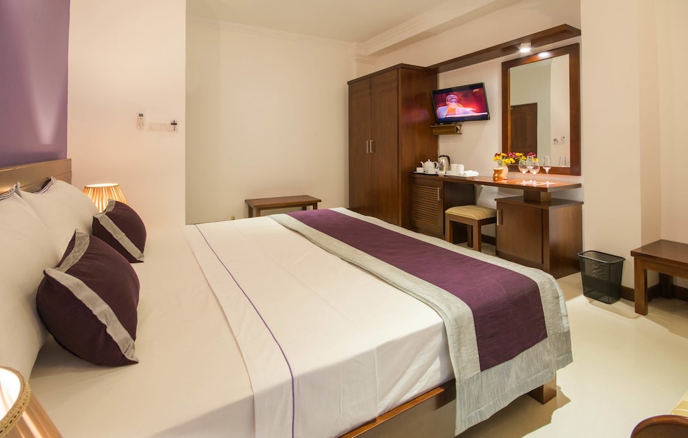 Ceyloni Inn 32/58