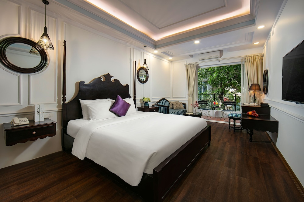 San Boutique Hotel 12/31