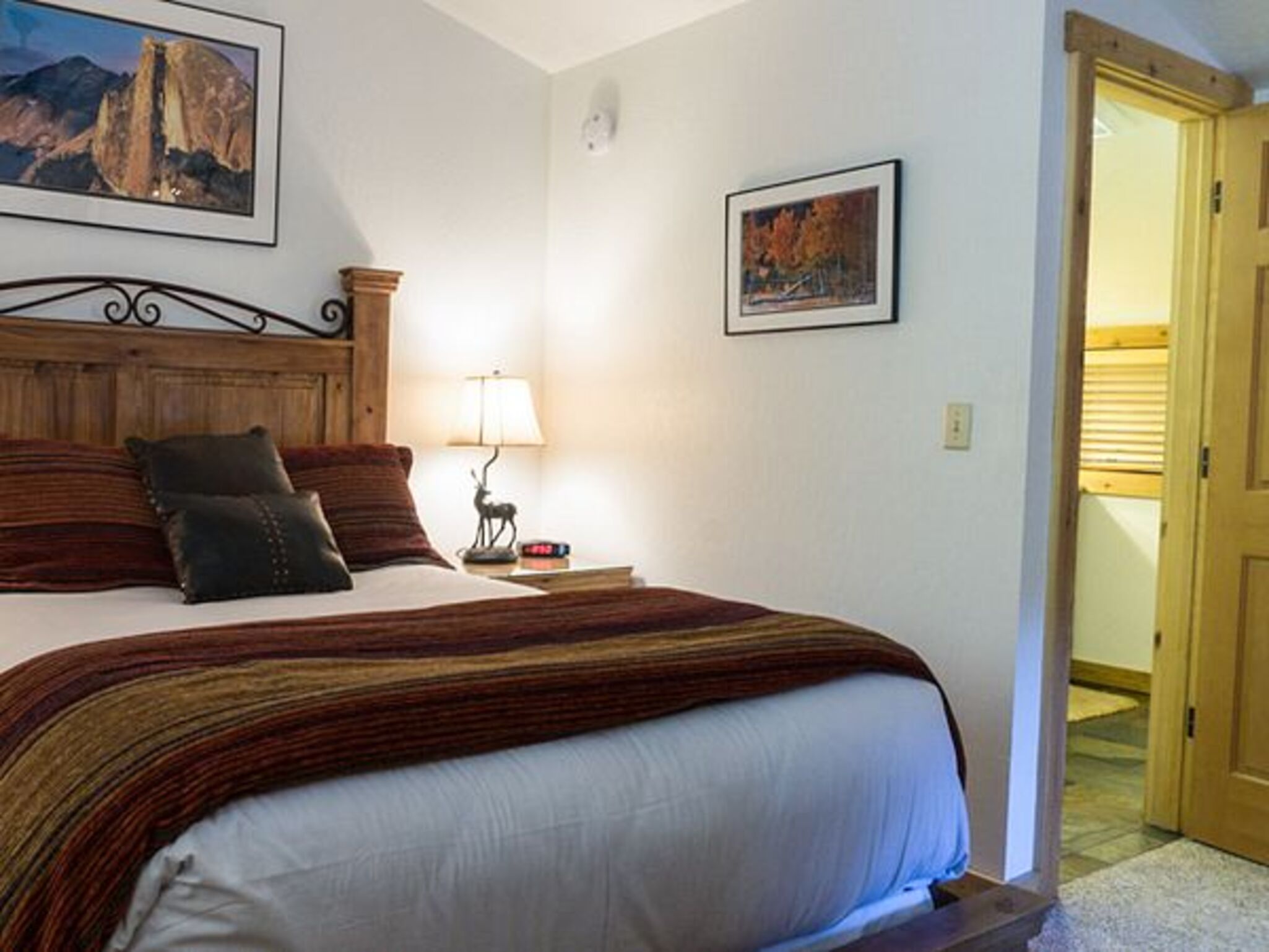 Condominium, 2 Bedrooms