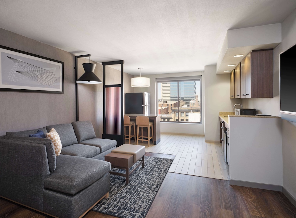 Hyatt Place Omaha/Downtown-Old Market 28/53