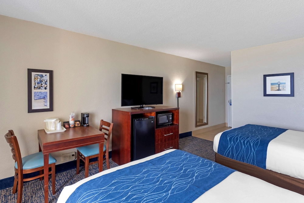 Comfort Inn On The Ocean 7/16