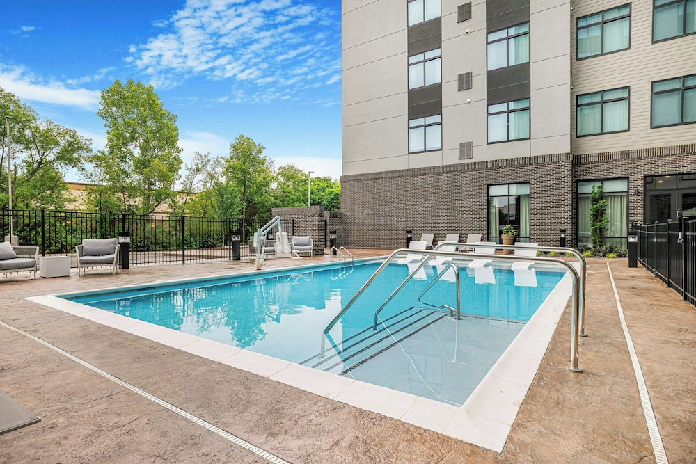 Residence Inn Nashville Metro Center 6/50