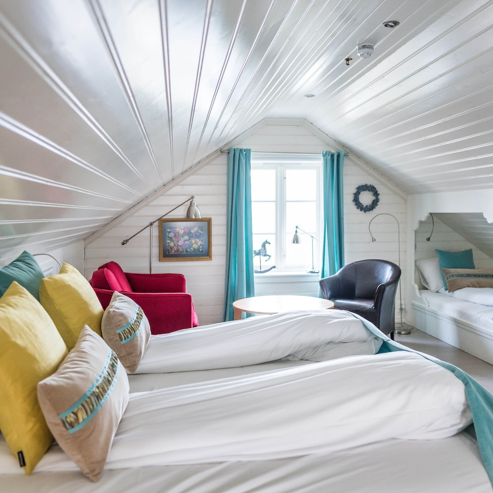 Family, Quadruple, Queen and Twin Beds