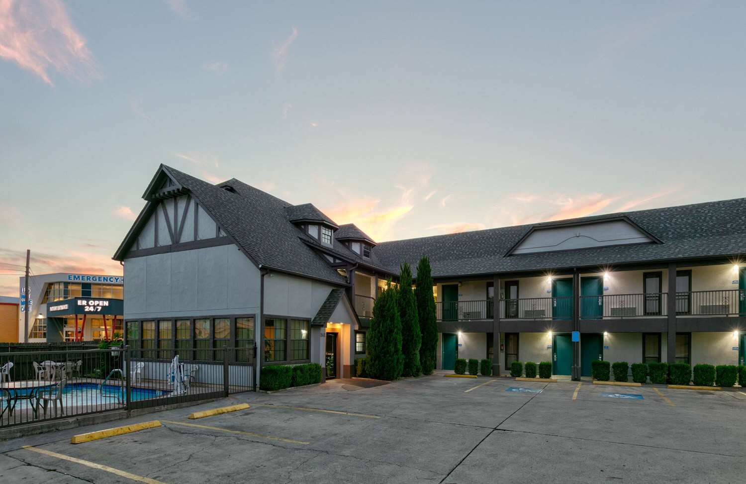 Howard Johnson by Wyndham San Marcos 7/43