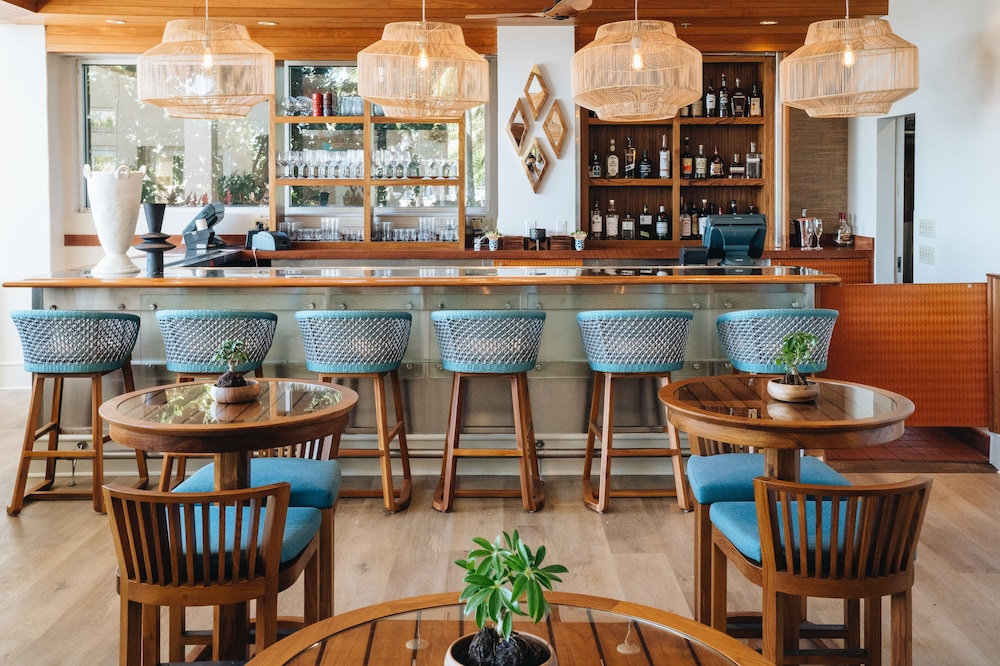Kaimana Beach Hotel 27/50