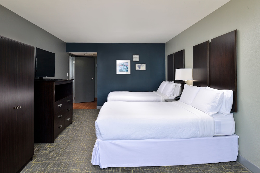 Four Points By Sheraton Virginia Beach Oceanfront 10/30