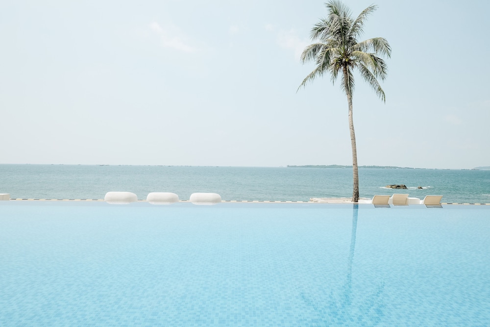 Bintan Pearl Beach Resort 30/43