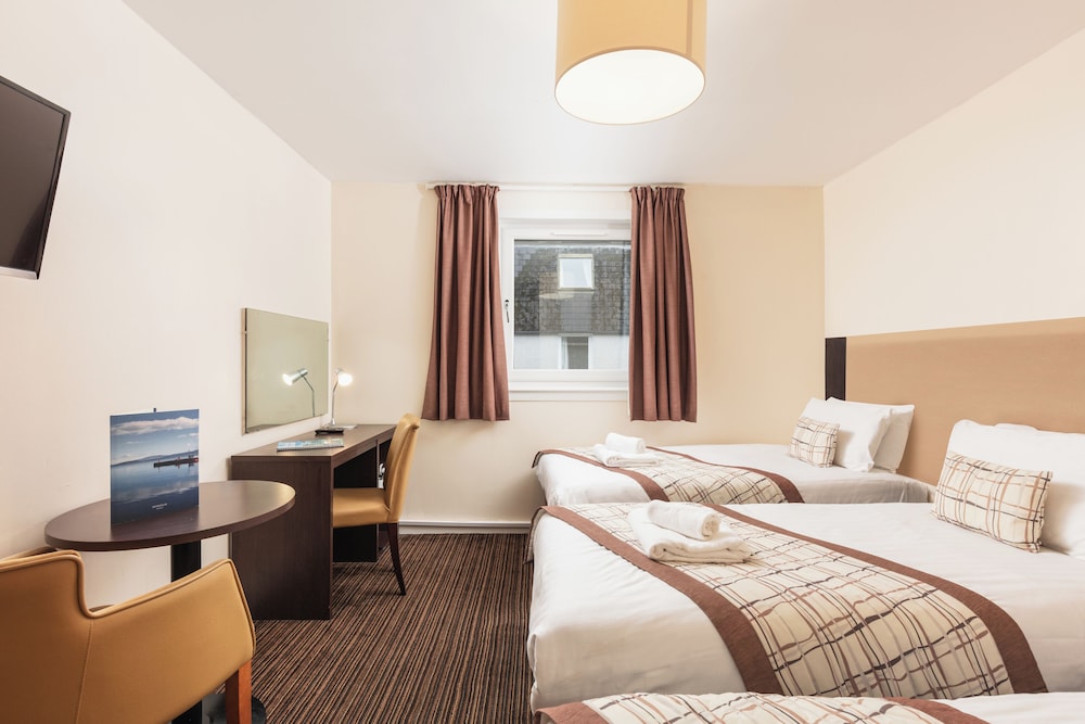 Room at Dunollie Hotel, Strath