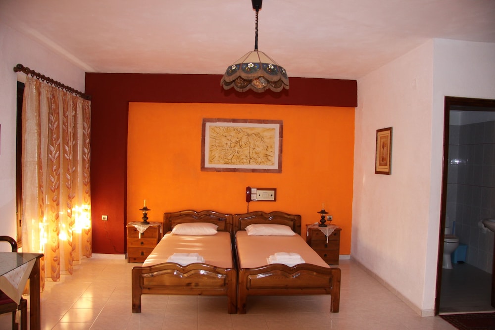 Hotel Mary 16/38