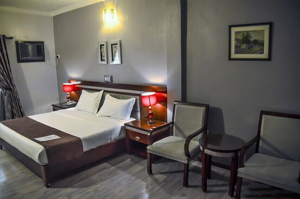 Hotel Rosebud 30/50