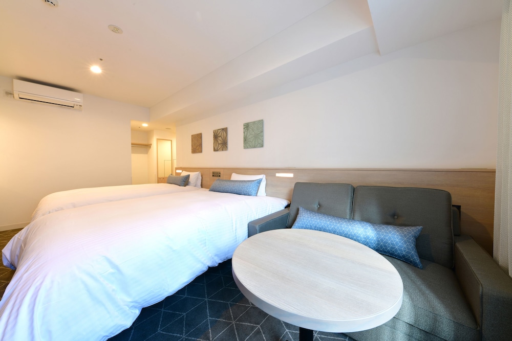 Vessel Inn Sakae Ekimae 20/66